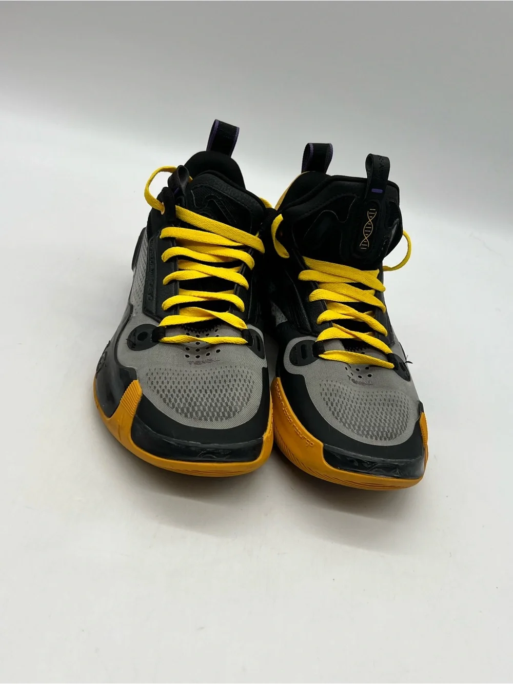 Li-Ning Way of Wade Wow 10 Low 9.5 US Dlo Deangelo Russell Lakers Away Shoes.